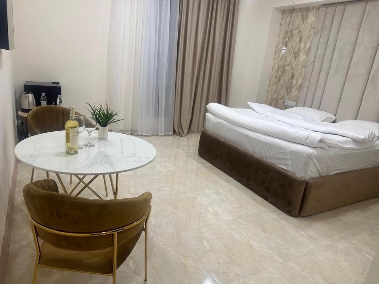 فندق Lux Plaza P'arak'ar المظهر الخارجي الصورة