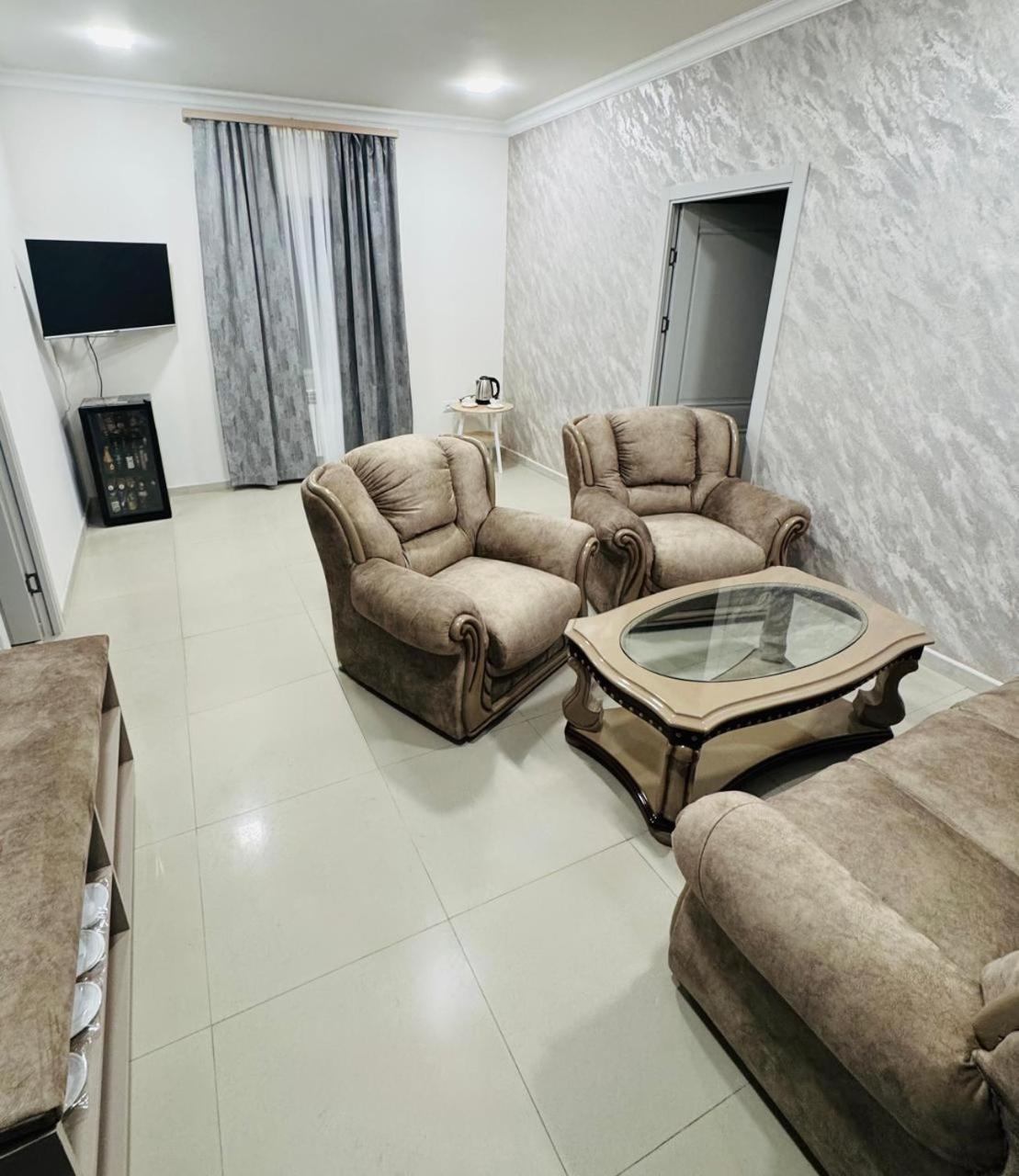 فندق Lux Plaza P'arak'ar المظهر الخارجي الصورة